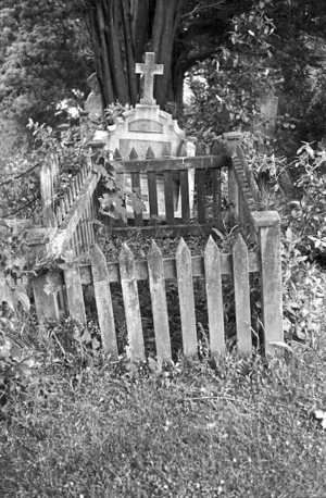 Grave of John M Roberts and Emily Glover, plot 5.F, Sydney Street Cemetery.