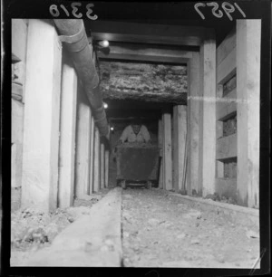 Construction of vaults for the Reserve Bank, Wellington