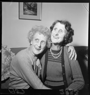 Mrs Harper and Mrs Wood, sisters who have been reunited