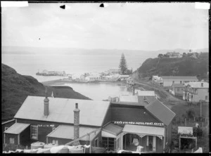 The waterfront, Kawhia, Waikato region, with St Elmo boarding house in foreground - Photograph taken by Jonathan Ltd