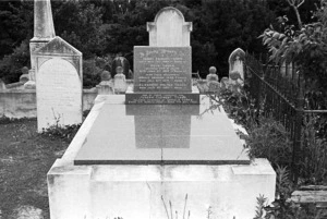 The Tonks family grave, plot 7.L, Sydney Street Cemetery.