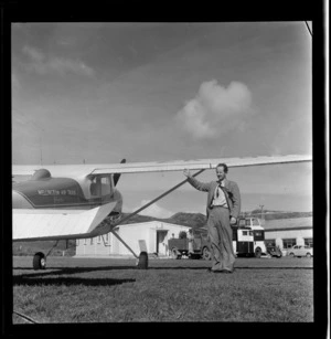 Wellington Aero Club Cessna, marked Wellington Air Taxis, Rongotai