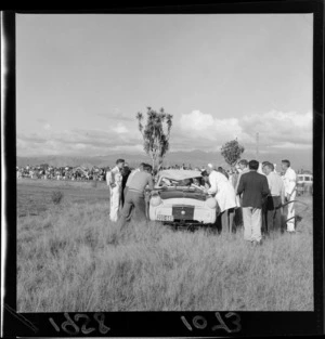 Car racing at Levin, Southern Manawatu