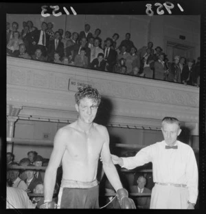 Boxing match, Barry Brown v Don Barns