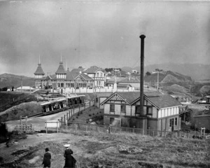 The Kelburn cable car climbing past the power house and the Kiosk at the top of the Kelburn route
