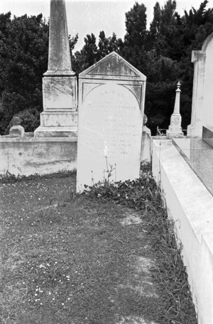 The grave of Harriett Fountain and the Astridge family, plot 6.L, Sydney Street Cemetery.