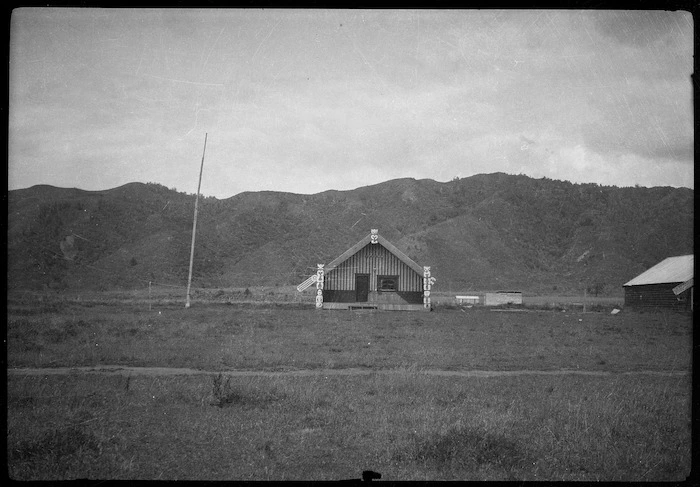 Kuramihirangi meeting house, Te Rewarewa Marae, Ruatoki