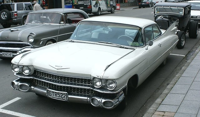 1959 Cadillac Coupe Deville (1)