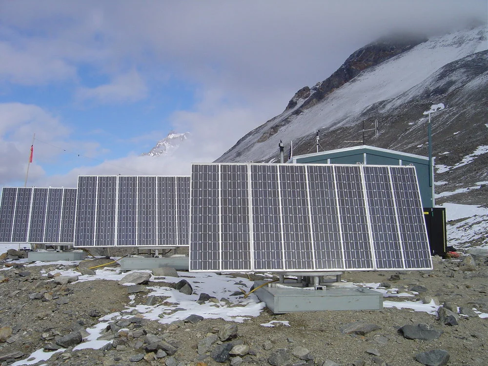 Lake Hoare solar panels