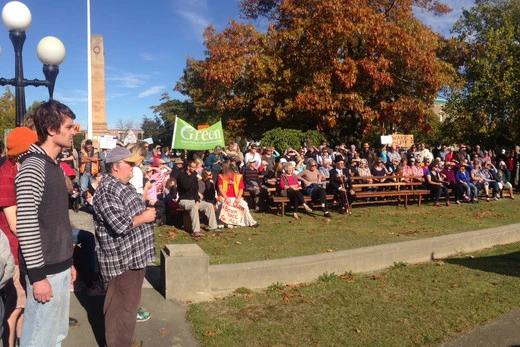Hundreds protest against Ashburton water sale