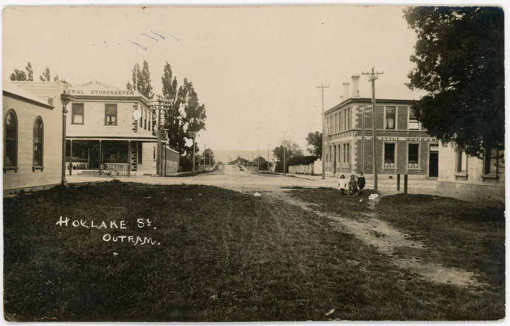 Hoylake Street, Outram postcard