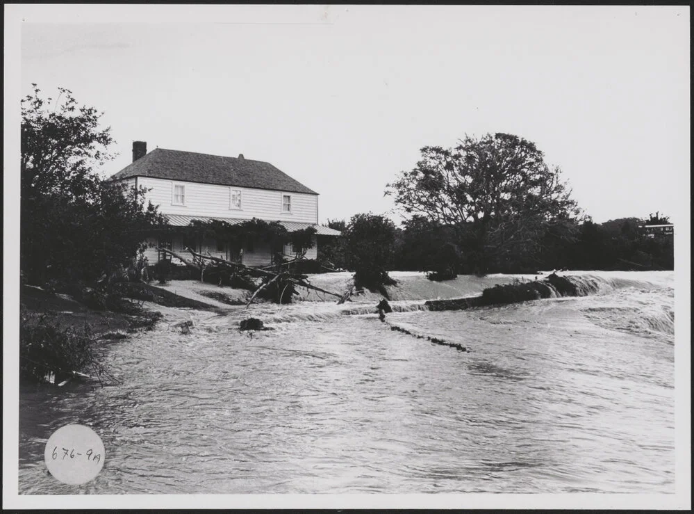 Kemp House in flood (2)