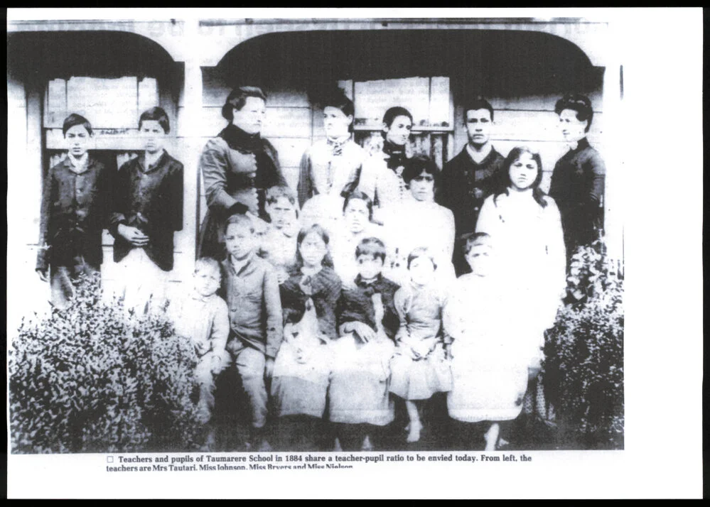Photograph of the teachers and pupils of Taumarere School