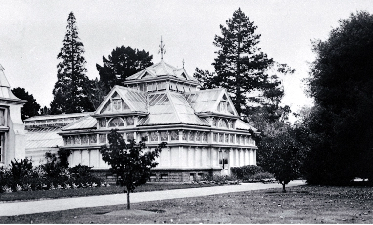 The first Townend begonia house in the Christchurch Botanic Gardens