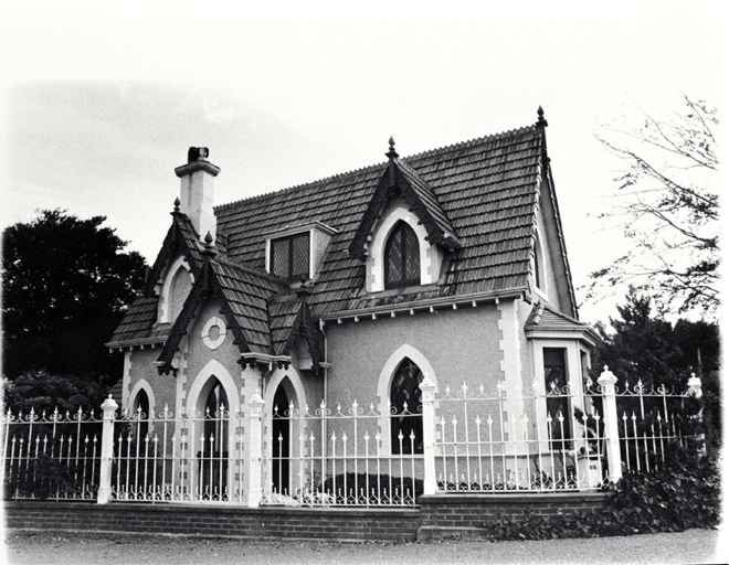 Mona Vale gatehouse