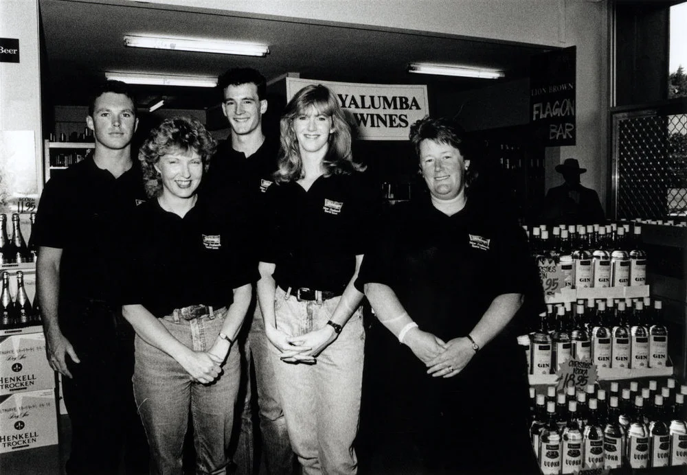 Smugglers, corner of King Street & Fergusson Drive; Shane Pattinson, Darin Carey, Lynn Simonsen, Erin Carey, Jocie Lister.