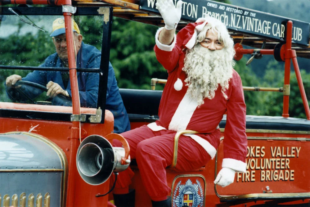 Christmas parade; Stokes Valley 1995; Santa and fire engine.
