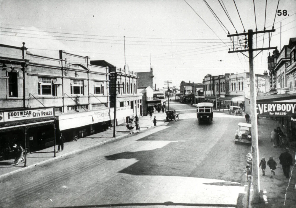 Hutt Valley History 58; Accelerated Progress 002; High Street, Lower Hutt