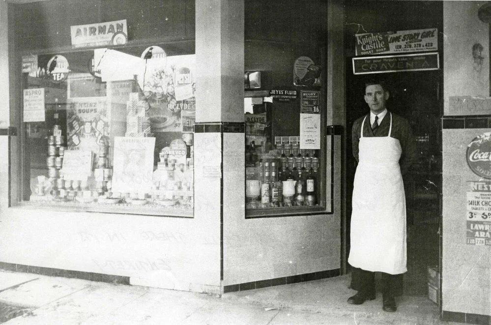 Main Street; Benge's building; David Clyde and his grocery.