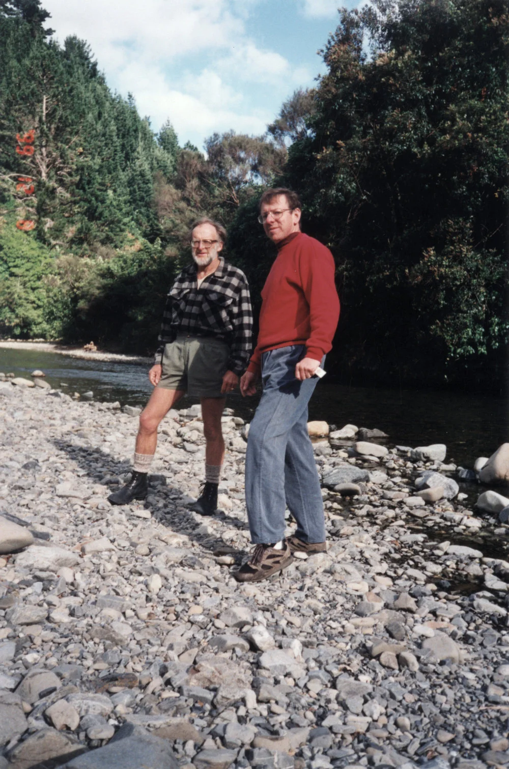 Proposed walking track, Upper Hutt to Kapiti; botanist Chris Horne and city promotion manager Paul Lambert.
