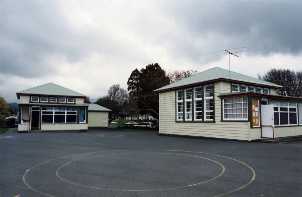 Trentham School; obsolete classrooms to be removed during school up-grade.