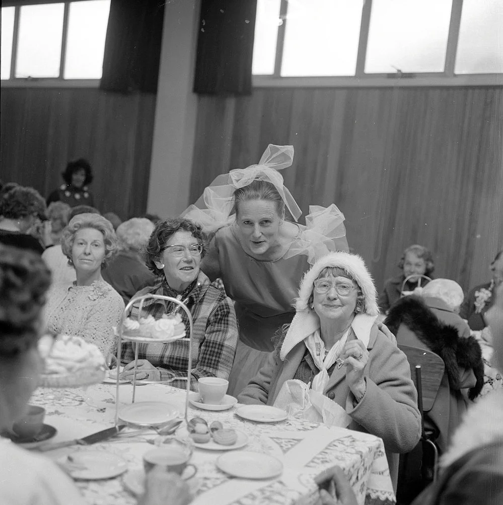 RSA widows' Christmas party. [P1-1287-3677]