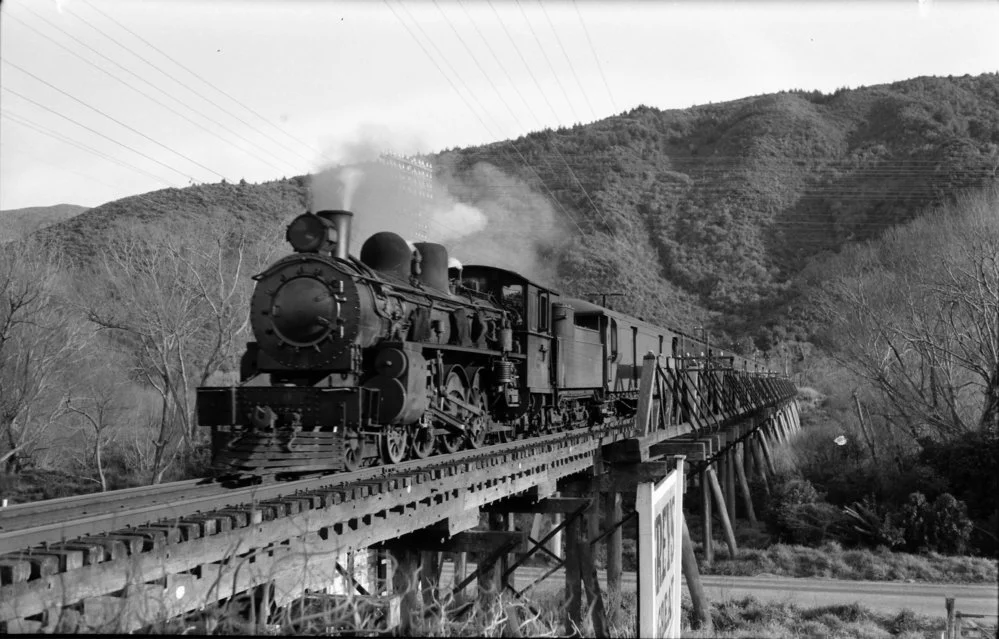 A-class 4-6-2 locomotive No. 600 with train on the Silverstream bridge - 1953.