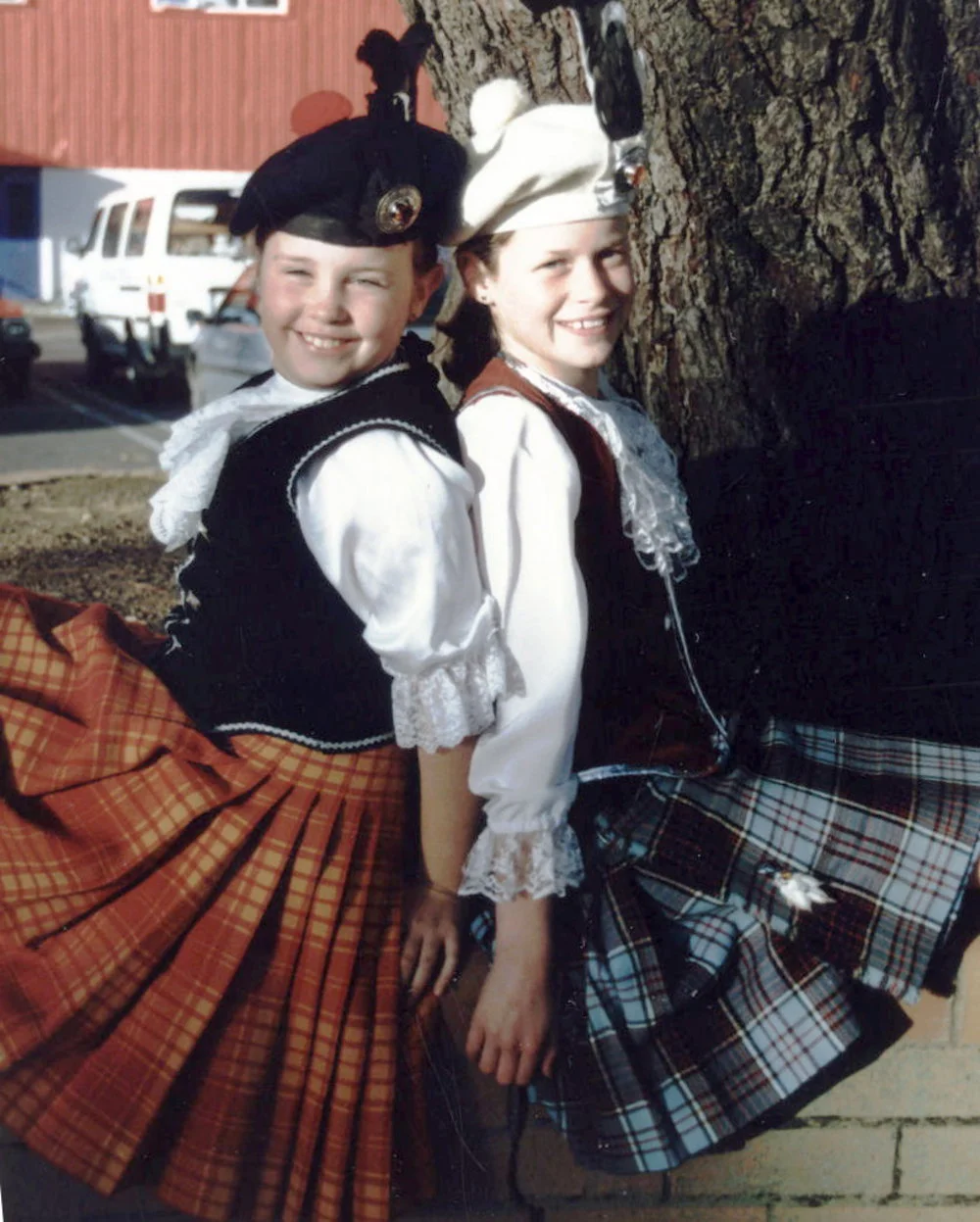 Highland dancing; Shannon Nearey, Jennifer Fink score high marks at exams in Tawa.