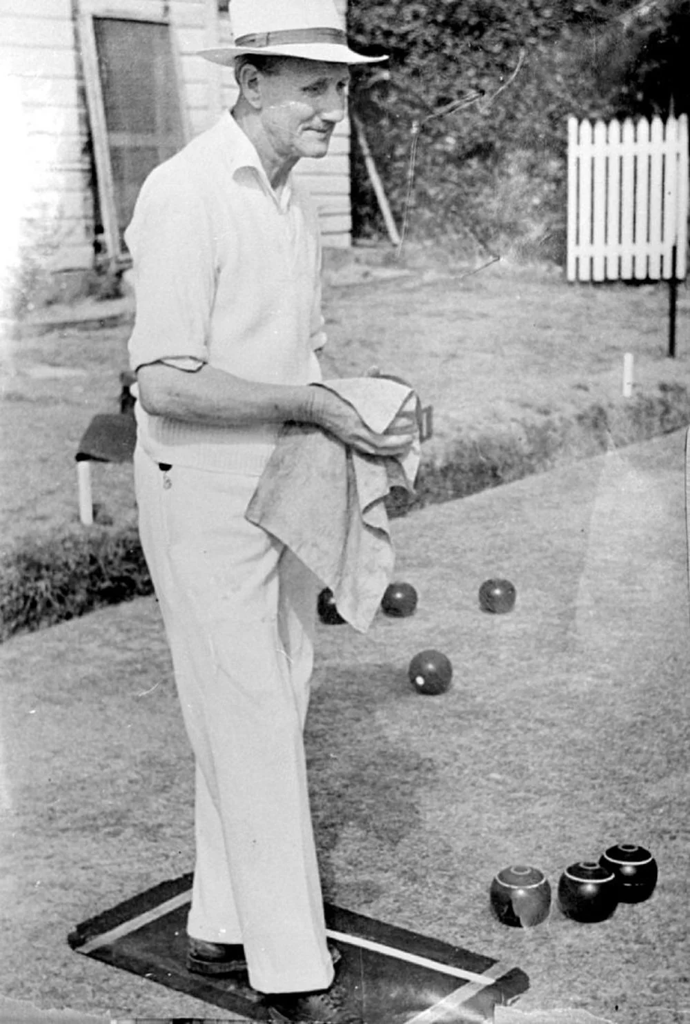 Clark, bowler. [P1-3410-5800]