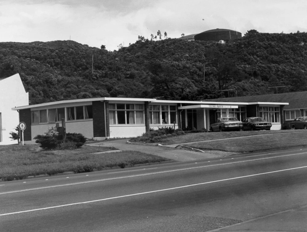 Fergusson Drive; No. 1036-1044; Triton (now Resene) Paints showroom.