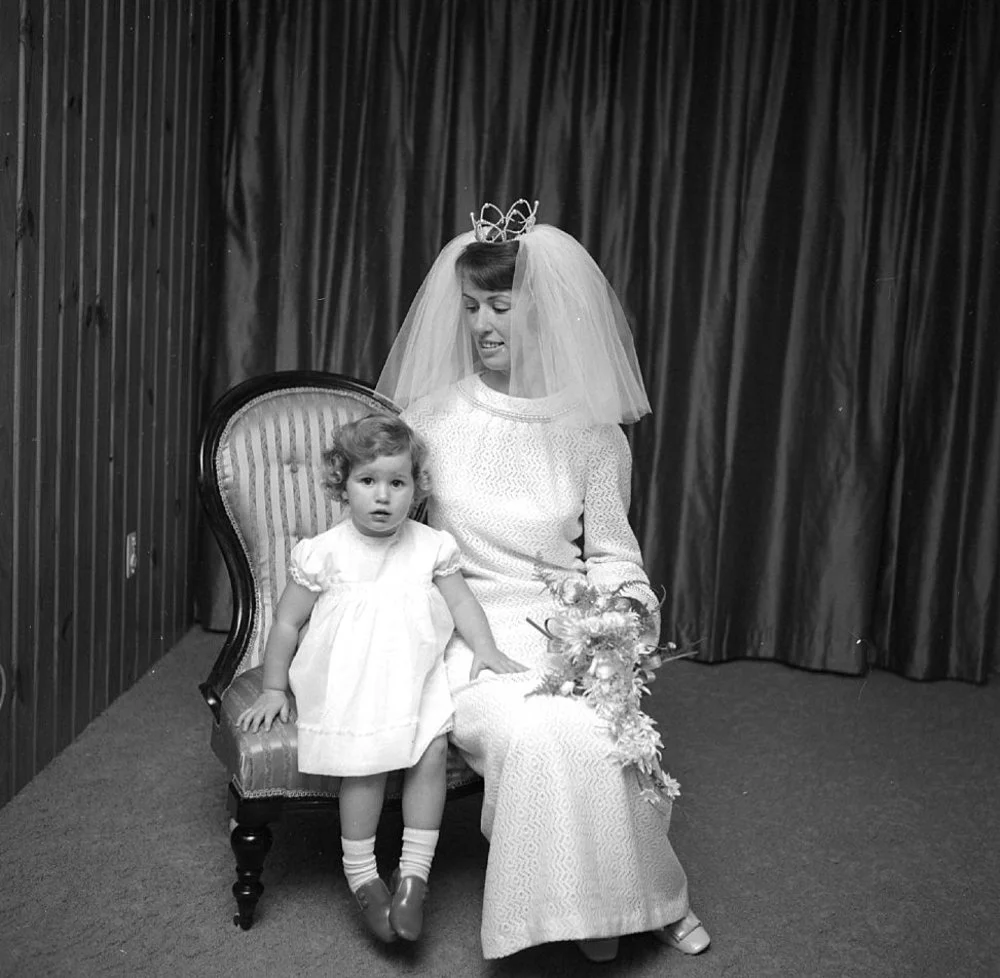 Wedding; John Haxton, Jenyfer Graham 1. [P1-4326-6716]