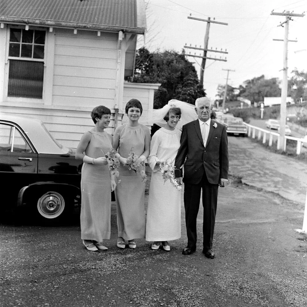 Wedding; John Haxton, Jenyfer Graham 4. [P1-4329-6719]