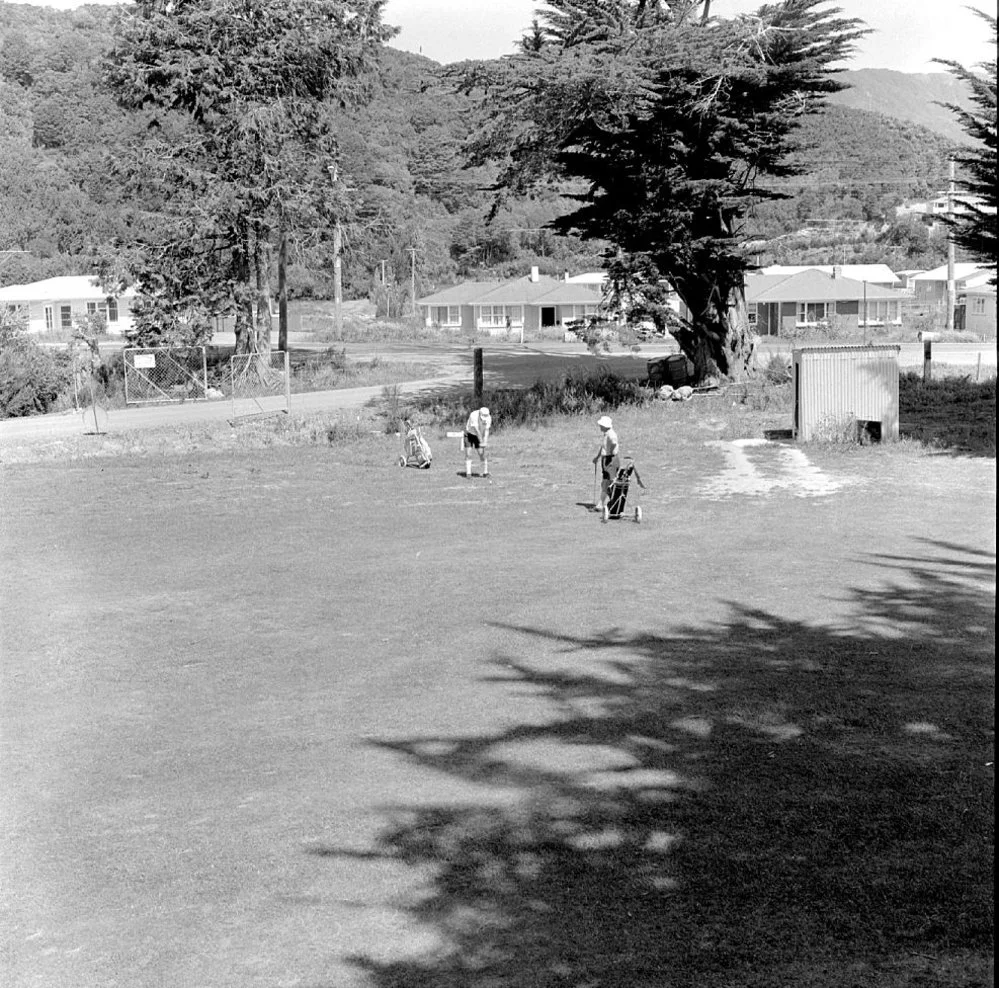 Te Marua golf course views; entrance.