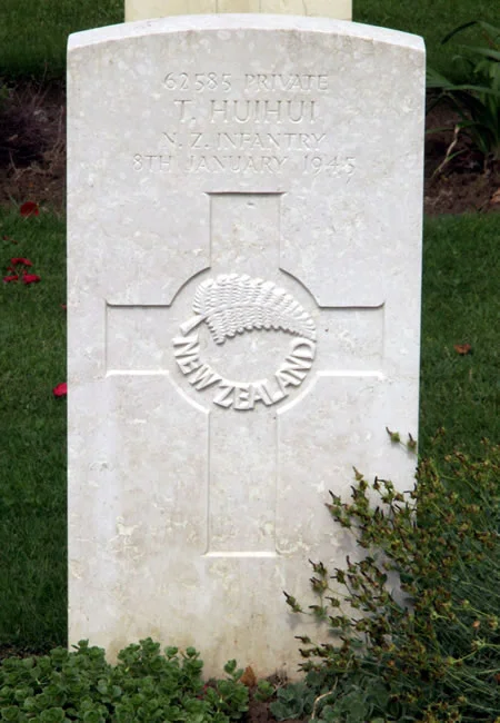 Taha Huihui's grave