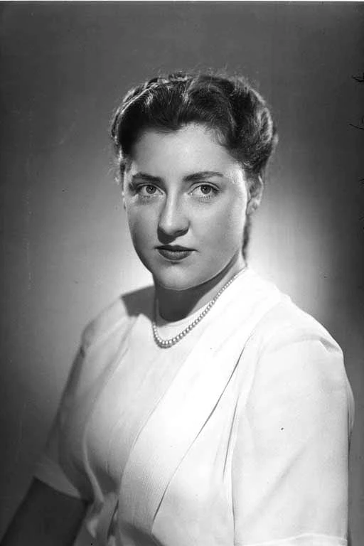 Head and shoulder portrait of Miss Lita Leitch