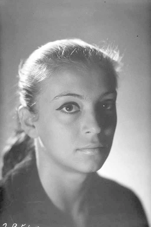 1/4 portrait of the Russian ballerina Irena Lavrukhina