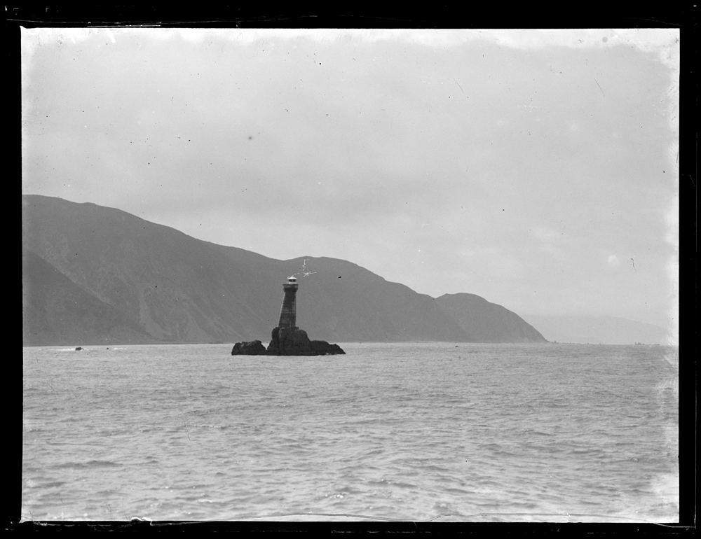 Karori Rock Lighthouse - Cook Strait