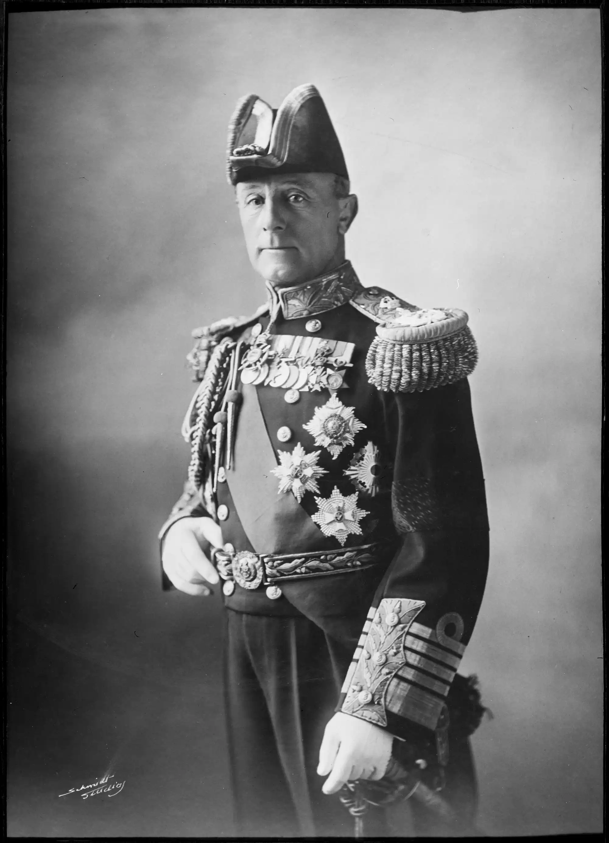 Three quarter length portrait of Viscount Jellicoe in uniform...