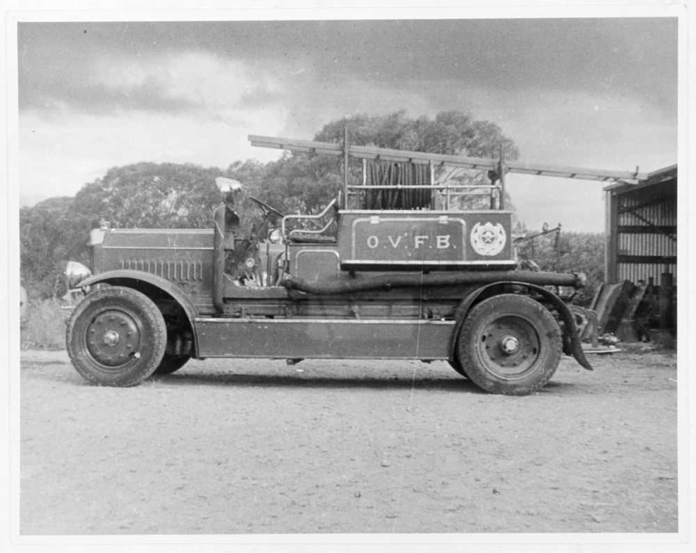 Owaka Volunteer Fire Brigade 1925 Dennis pump fire engine
