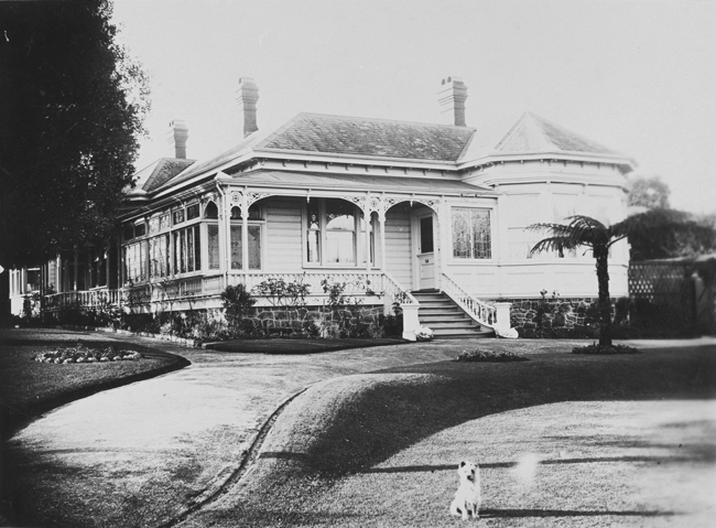 Residence of Oliver Nicholson, 1864-1952