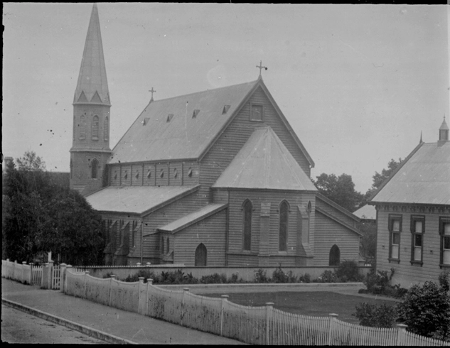 St Georges Church Thames