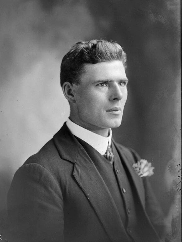 Mr Hogan 1911