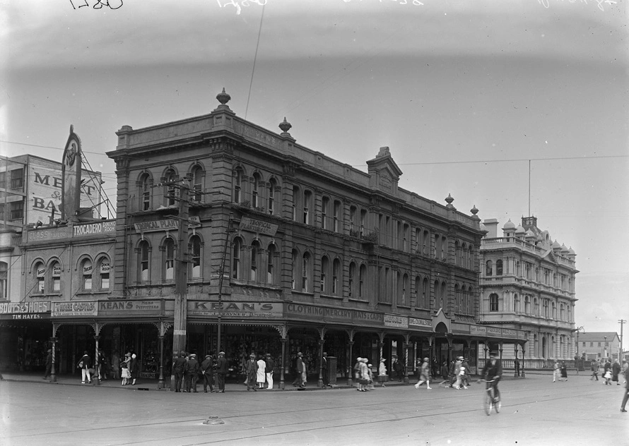 Looking south west showing Gladstone Building on corner of Queen and Quay Street...1928