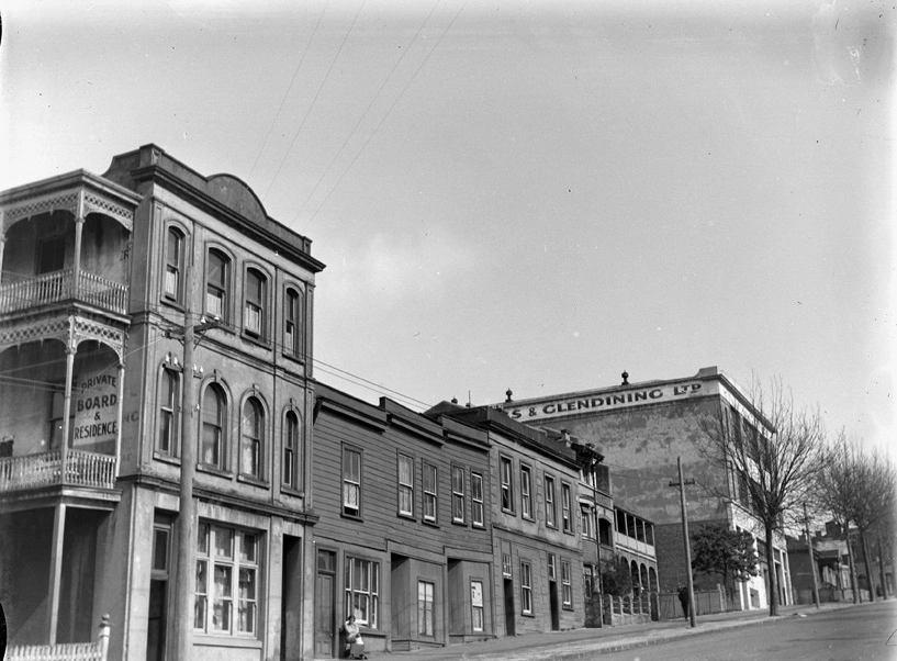 Looking south from Neales Lane along Greys Avenue...1928