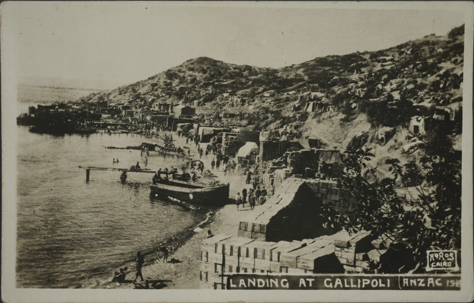 Landing at Gallipoli Anzac 1915