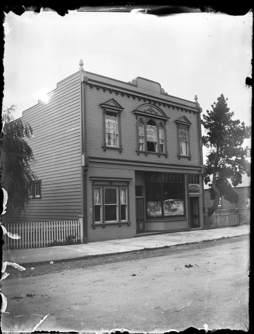 Rishworth dentist, Onehunga