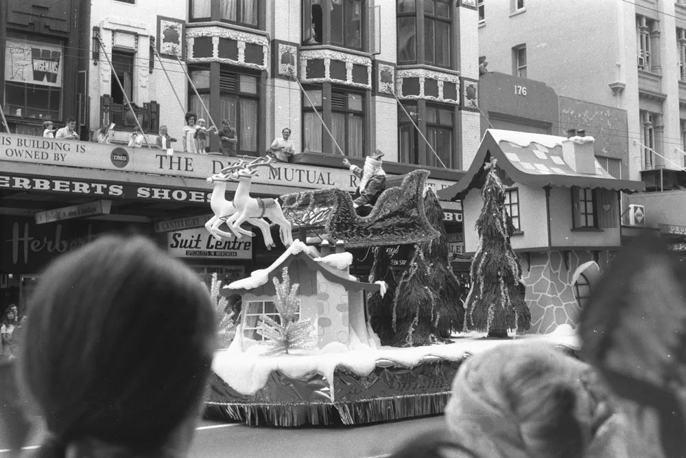 Santa, 1972 Farmers Santa Parade