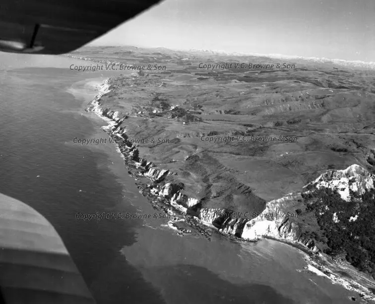 Napenape beach and cliffs - North Canterbury coast (CV1-53/9)