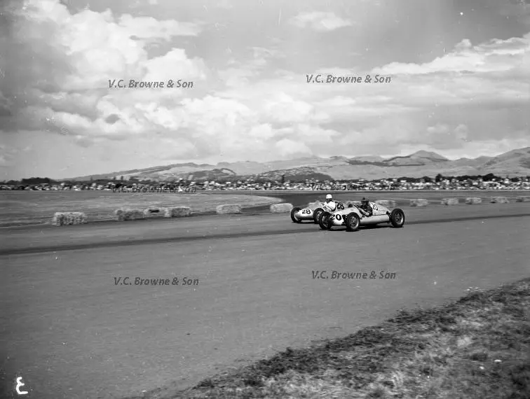 Wigram car races (PB1501/1)