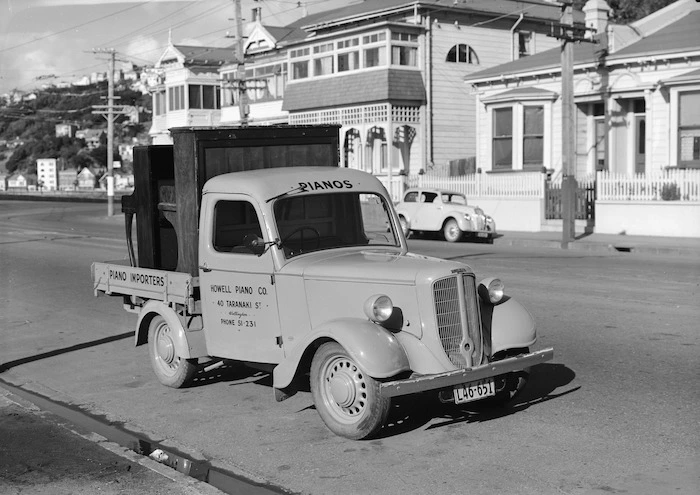 Howell Piano Company's Bradford truck, in Wellington
